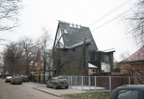 Дом ручной работы